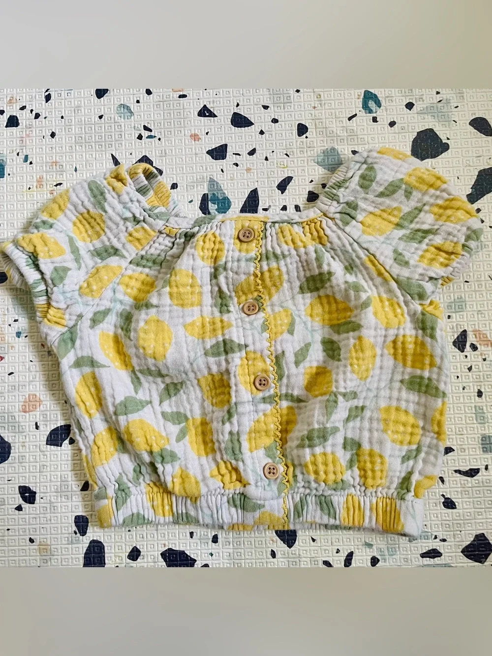 Cat & Jack Toddler Girls' Lemon Print Puff Sleeve Top - 18M